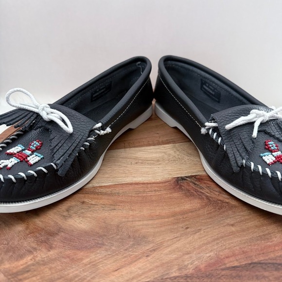 Minnetonka Moccasins dark blue Leather Beaded Bird Fringe Moccasin Shoes Size 10 - Picture 5 of 9